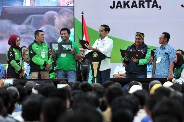 Jokowi , Ojek Online