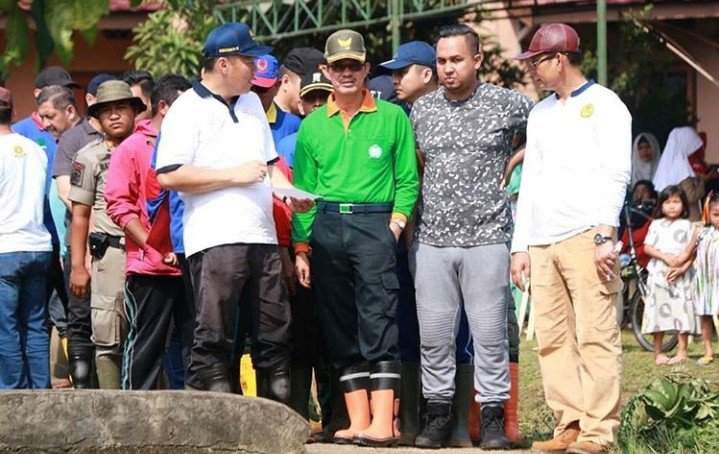 Cinta lingkungan , Gotong royong , Walikota Palembang H. Harnojoyo