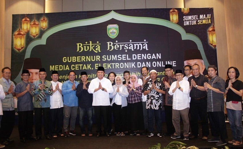 Buka Bersama Dengan Media , Gubernur Sumatera Selatan H Herman Deru