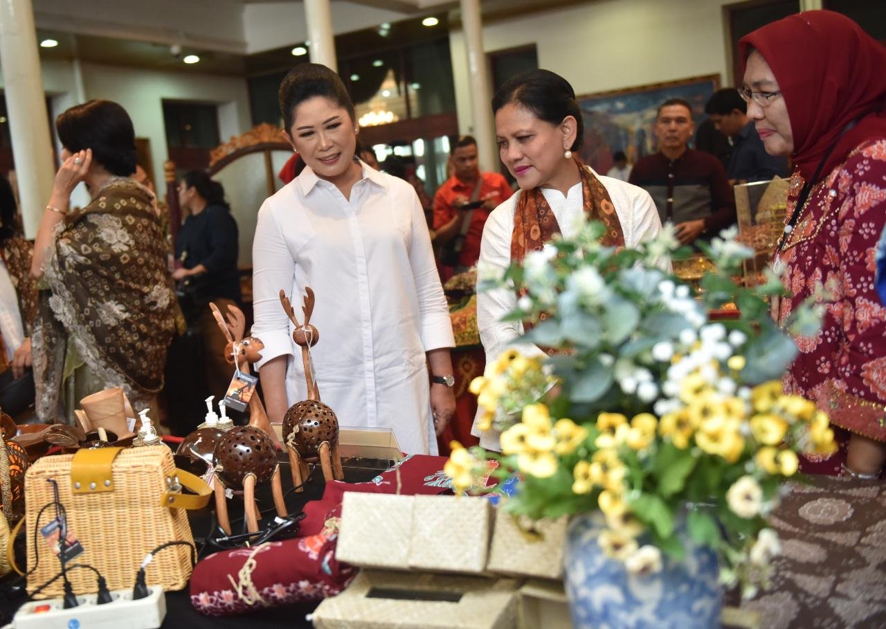 Hj Iriana Jokowi Dodo , Hj.Febrita Lustia Herman Deru , Kunker ibu negara ri