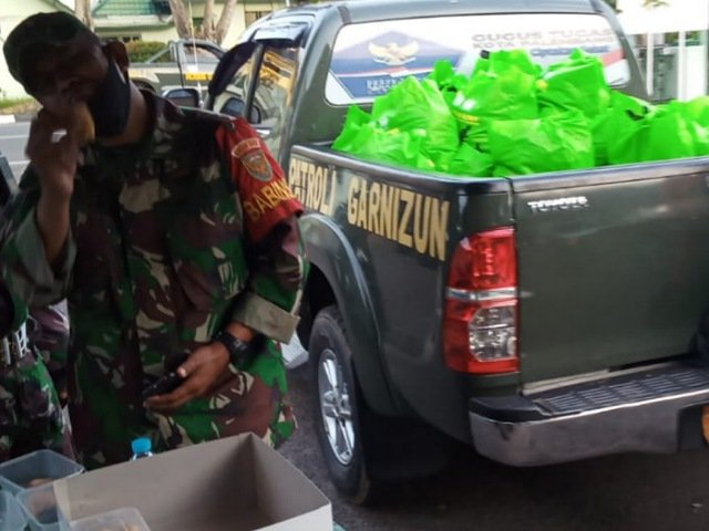 mobil patroli milik kodim , pengangkutan bahan sembako , Tentara Manunggal Membangun Desa