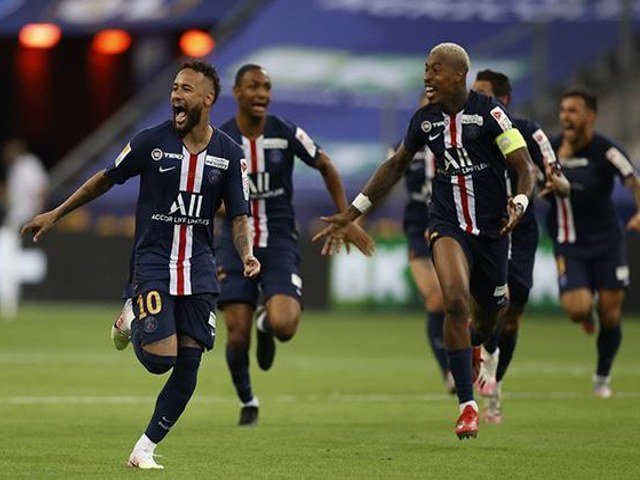 klasemen Ligue 1 , mengalahkan pemuncak klasemen , Perempat Final Piala Prancis
