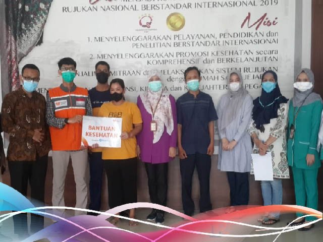 relawan indonesia, pasien butuh bantuan