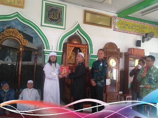 Ketua Pembina Masjid Raya , saling menasihati untuk kebenaran , Semarak Bulan Suci Ramadhan , Wakaf Al Quran