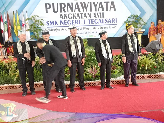 seremonial purnawiyata , SMK Negeri 1 Tegal Sari